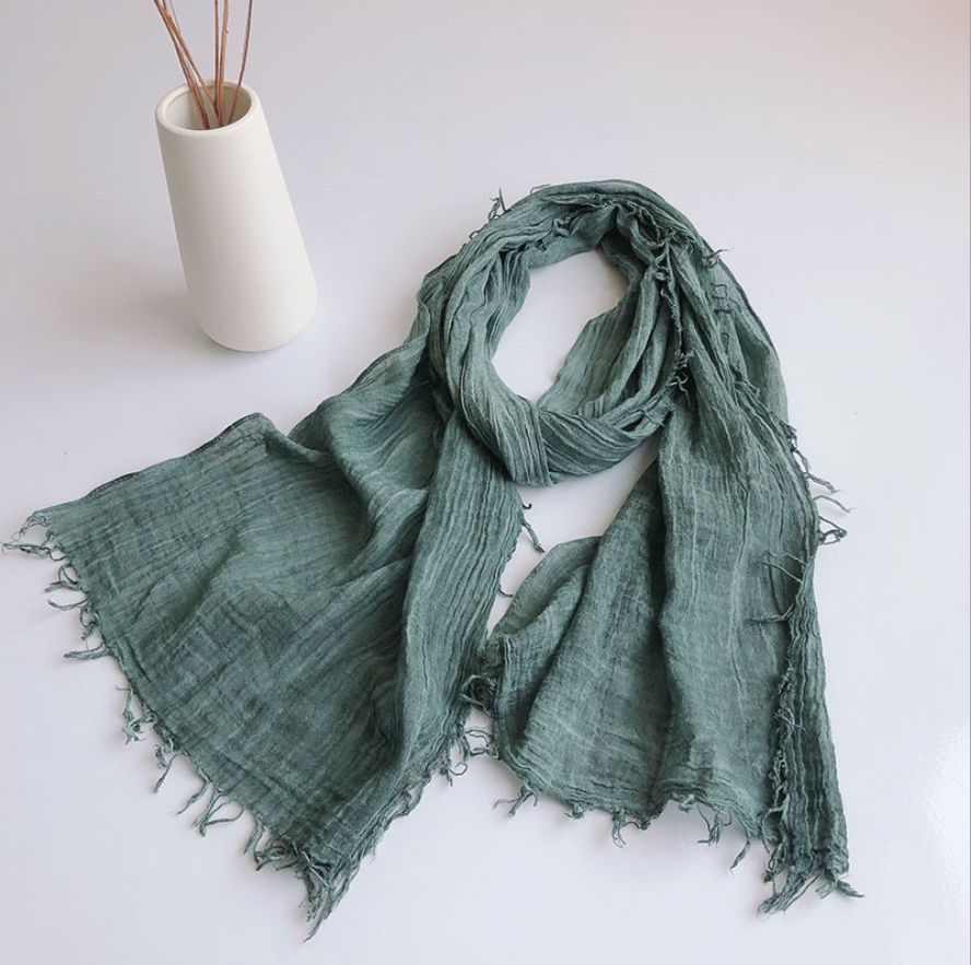 Großhandel Grüne Farbe 100% Baumwolle weicher glatter langer und dünner Art-Schal für Frauen